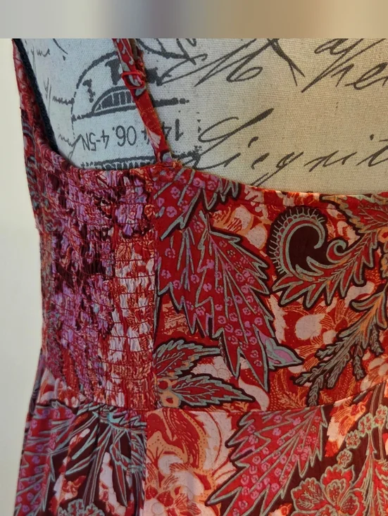 Free Peiple Red Floral Maxi Dress with Spaghetti Straps - Picture 10 of 16